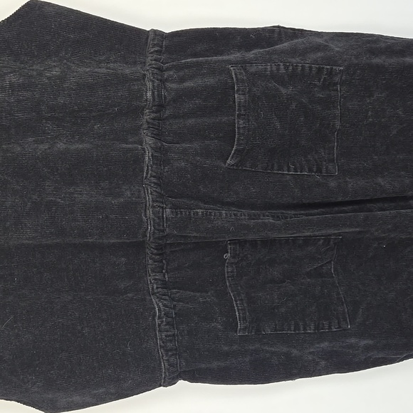 POL Black Corduroy Sleeveless Jumpsuit - Size Large - Picture 8 of 11